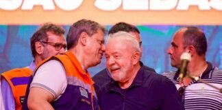 Pesquisa mostra que Lula perde para Bolsonaro mas ganha de Tarcísio