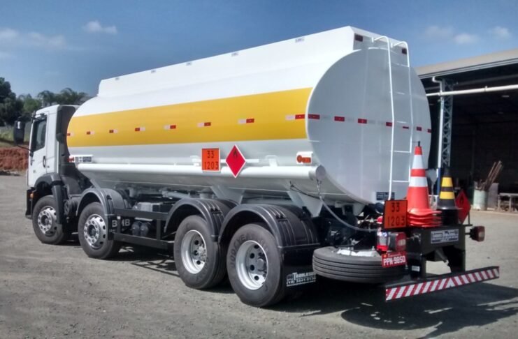 PRF prende motorista bêbado com 74 toneladas de combustível na BR 020