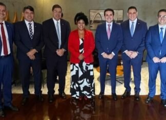 Bancada do ES fecha com candidato de Lira a presidência da Câmara