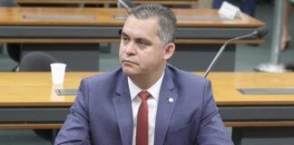 Câmara acelera votação de projeto para coibir golpe de ‘falso advogado’