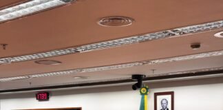 Prefeitos do ES aproveitam encontro para pedir ajuda a deputados