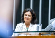 Reforma de Lula:Demissão de ministra dividiu deputados