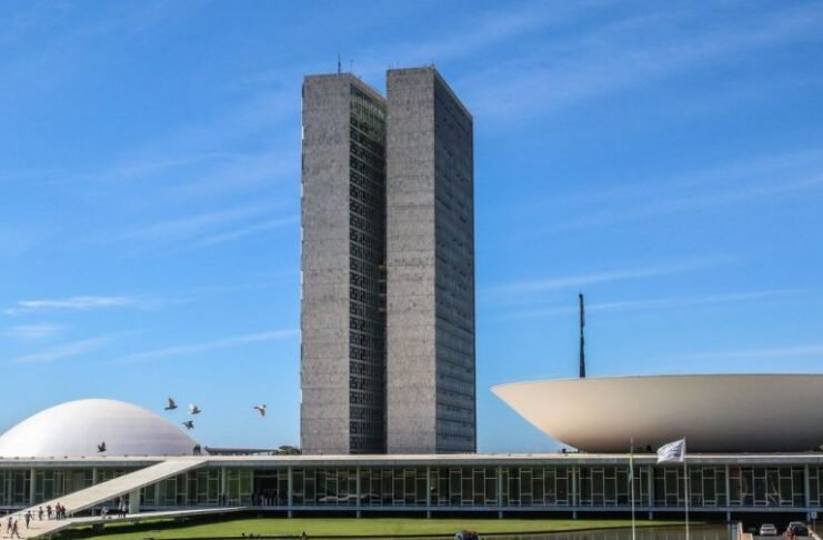 Obra preferida de Niemeyer completa 65 anos