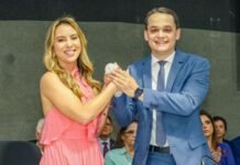 Política, infidelidade, Deus, pátria e família