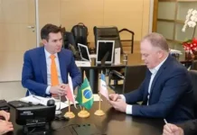 Lula não vai mas manda ministro entregar casas em Linhares