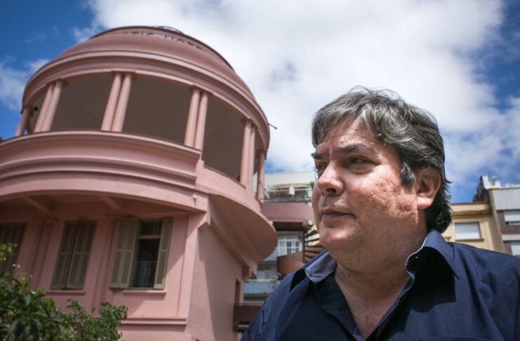 Cubano que foi agente da CIA desembarca em Vitória