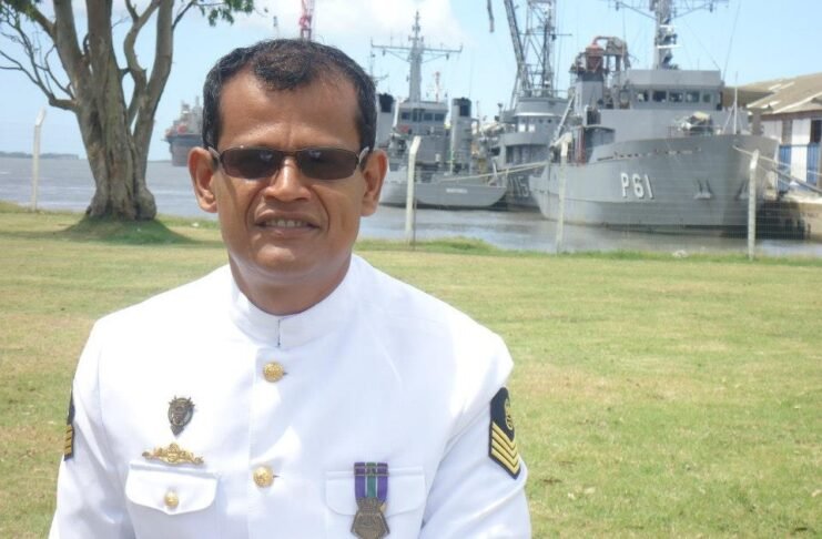 Marinha expulsa oficial envolvido em atos golpistas do 8 de janeiro