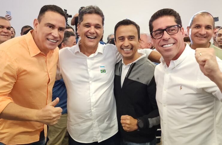Ferraço critica Hartung e lança Da Vitória ao Senado