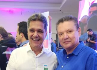 Prefeito confirma renúncia para disputar Senado. Talvez pelo Podemos