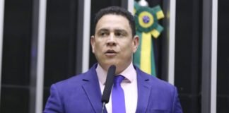 Chacina de Aracruz: Deputado condena liberdade para jovem que matou 4 em escolas