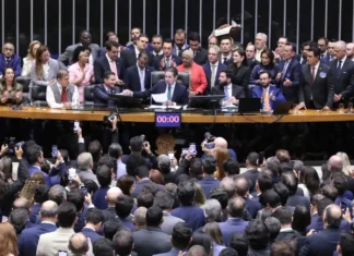 Licenciamento: Deputados vão derrubar todos vetos de Lula