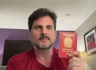 ‘Tornozeleira não vai me parar’, diz senador ao ser detido