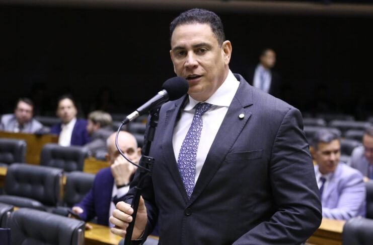 Deputado reforça apoio à ampliação do limite do MEI para 150 mil