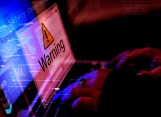 Como a Meta lucra com golpes digitais que atingem famílias de baixa renda