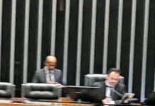 “Bolsonaro pode morrer por crise de soluço”, diz deputado
