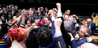 Derrota bolsonarista: Câmara não cassa deputado; Glauber fica