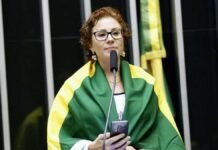 Esquecida em prisão da Itália, ex-deputada Zambelli não sabe o que fará da vida