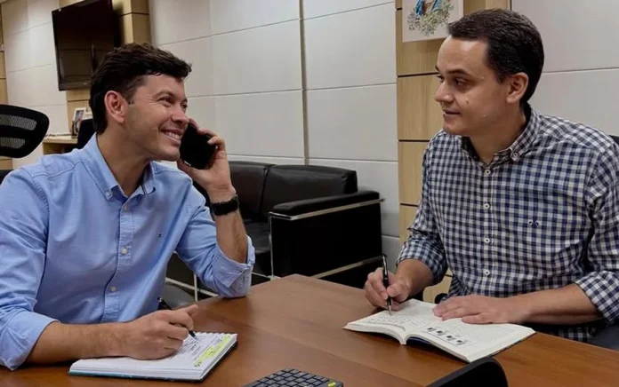 arnaldinho-borgo-e-lorenzo-pazolini-na-prefeitura-de-vila-velha-3135886-article