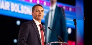 Senador oferece aos EUA terras do Brasil a troco de apoio político