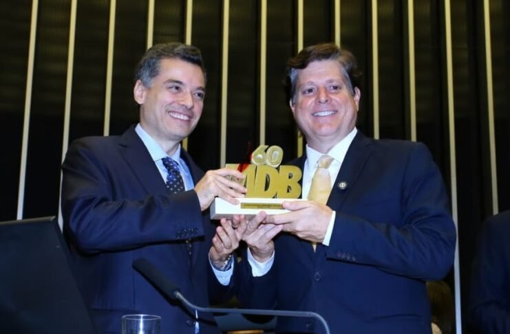 Eleição presidencial: MDB vai liberar diretórios para alianças nos estados