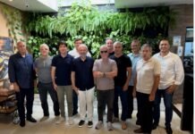 Hartung faz corpo a corpo em favor de candidato a deputado