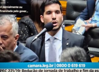 Câmara aprova o fim da escala 6×1: Veja como votou a bancada do ES