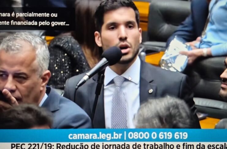 Câmara aprova o fim da escala 6×1: Veja como votou a bancada do ES