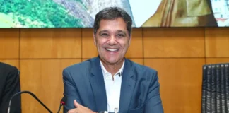 Ferraço em Brasília se reúne com bancada e ministro