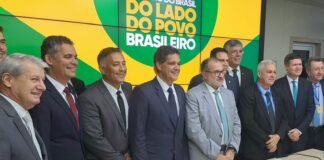 Em audiência em Brasília, governador do ES tem 3 pedidos atendidos