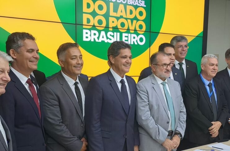 Governador assina início das obras para a 5ª faixa na Segunda Ponte