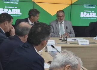 Disputa no ES será desvinculada da polarização presidencial, diz governador