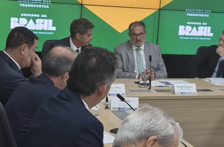 Disputa no ES será desvinculada da polarização presidencial, diz Ferraço