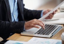 Certidões gratuitas pela internet evitam a exploração dos cartórios