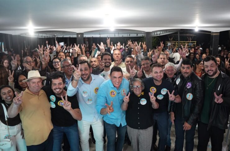 Encontro reúne mais de mil pessoas e reforça apoio a Da Vitória em Jerônimo Monteiro